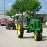 The 2012 parade included many antique tractors and great old cars.